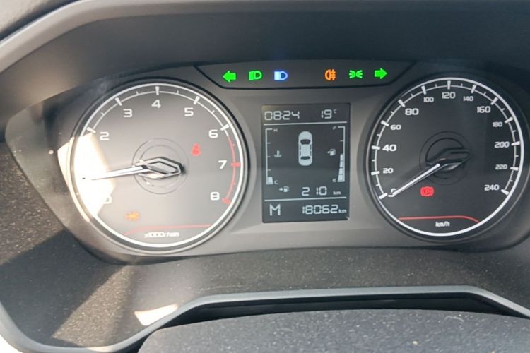 GEELY Vision X6 2023 #12 GEELY Vision X6 2023 car image #12