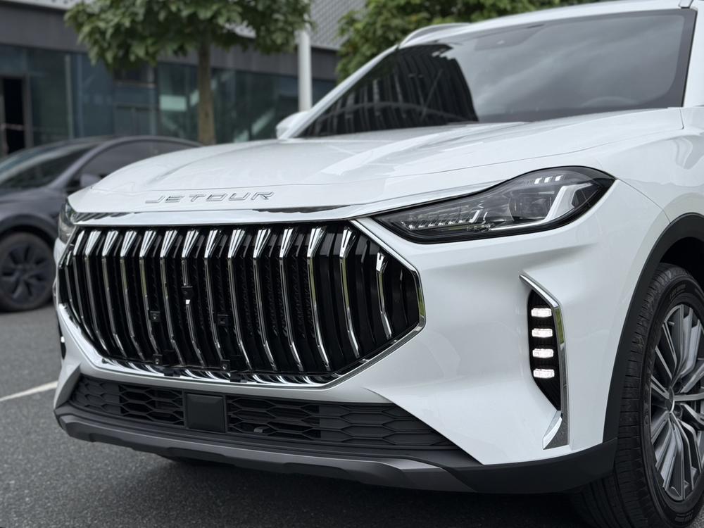 Jetour X70 PLUS 2025 #10 Jetour X70 PLUS 2025 car image #10