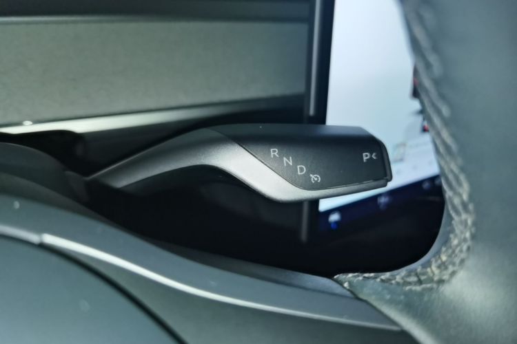 Tesla Model Y 2023 #24 Tesla Model Y 2023 car image #24