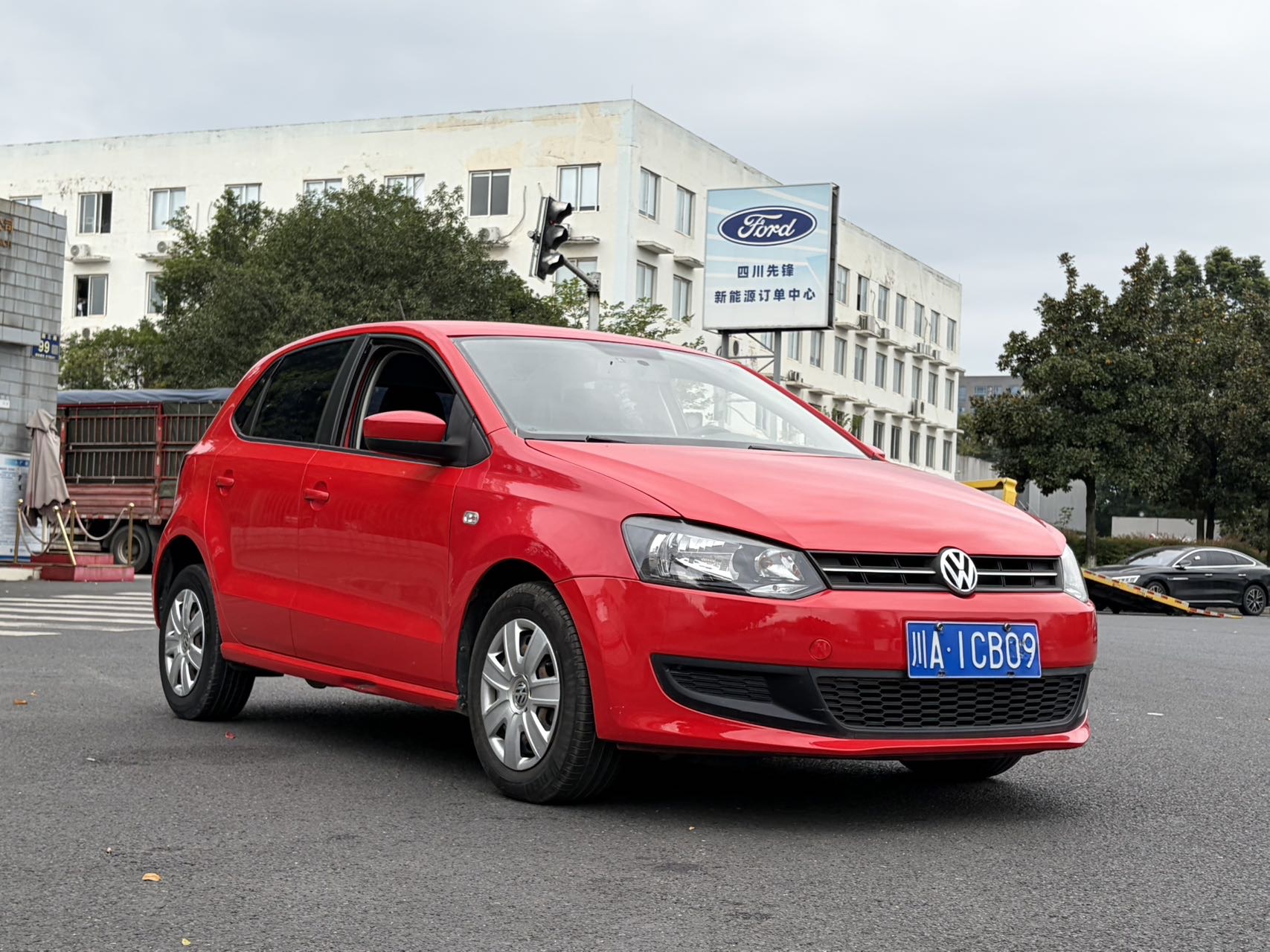 Volkswagen Polo 2012 imagem de carro #3