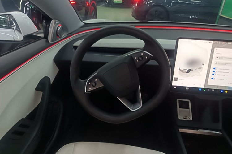 Tesla Model 3 2023 car image #11