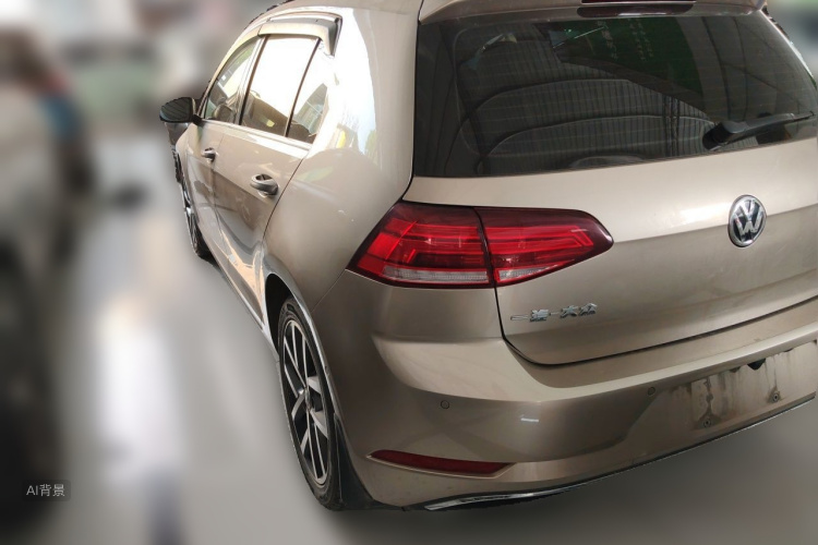 Volkswagen Golf 2020 car image #5