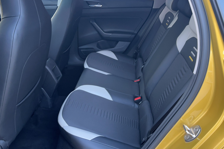 Volkswagen Polo 2019 #10 Volkswagen Polo 2019 car image #10