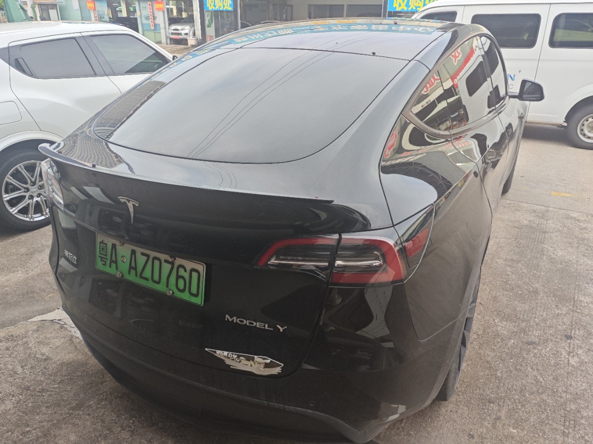 Tesla Model Y 2022 #5 Tesla Model Y 2022 car image #5