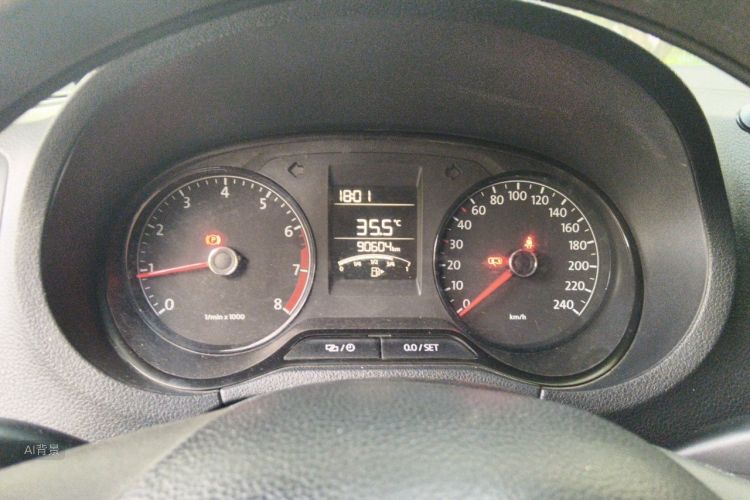Volkswagen Polo 2015 car image #13
