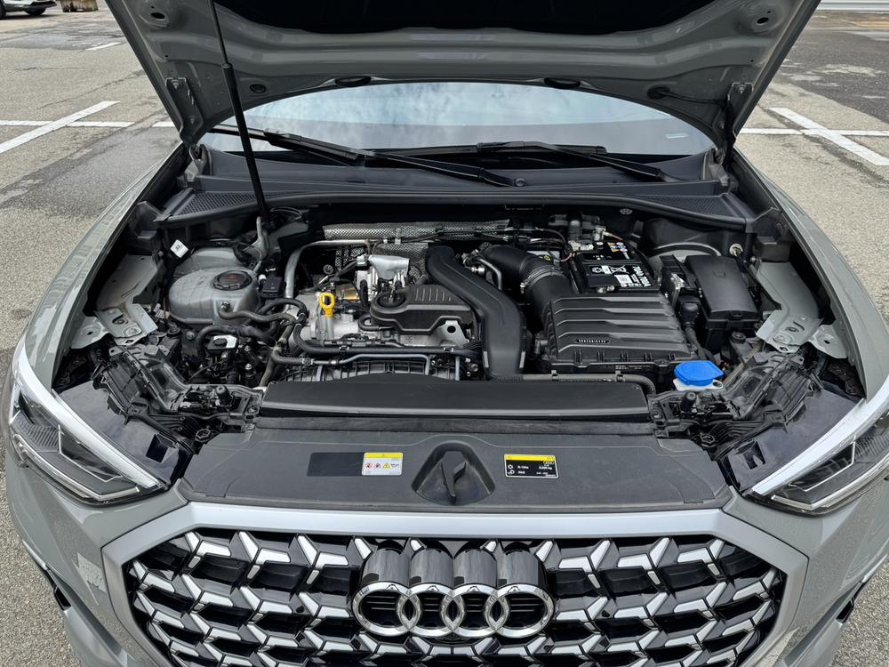 Audi Q3 2025 car image #7