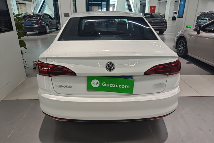 Volkswagen Bora 2019 car image #6