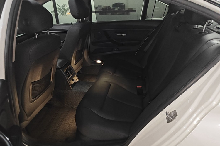 BMW 3 Series 2016 #17 BMW 3 Series 2016 car image #17