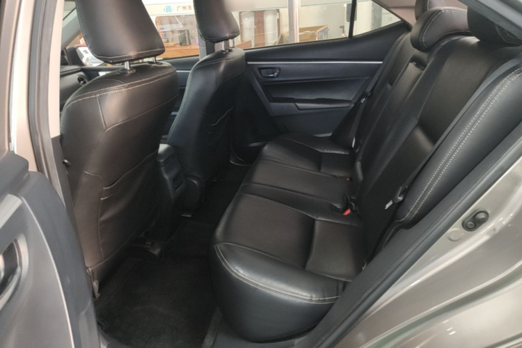 Toyota Corolla 2019 #13 Toyota Corolla 2019 car image #13