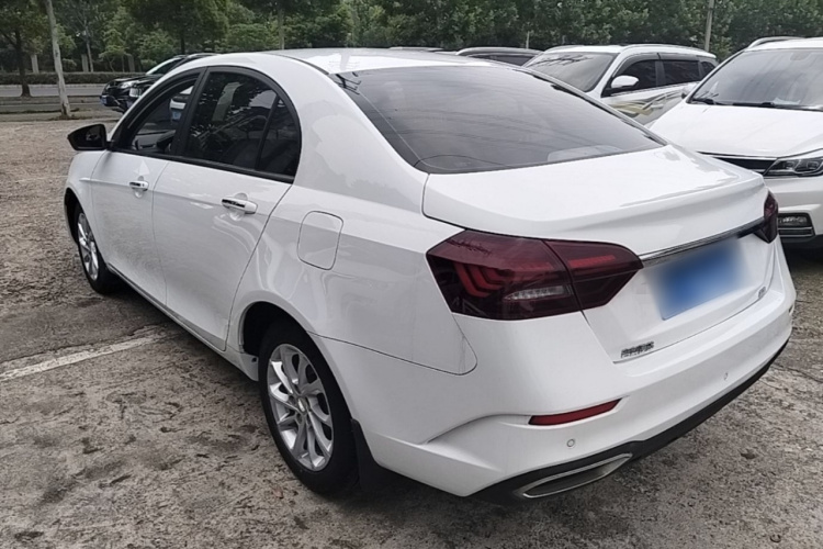 GEELY Emgrand 2020 #5 GEELY Emgrand 2020 car image #5