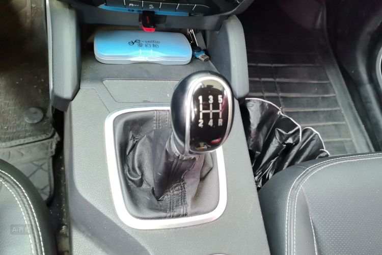 GEELY Vision X6 2017 image de voiture #16