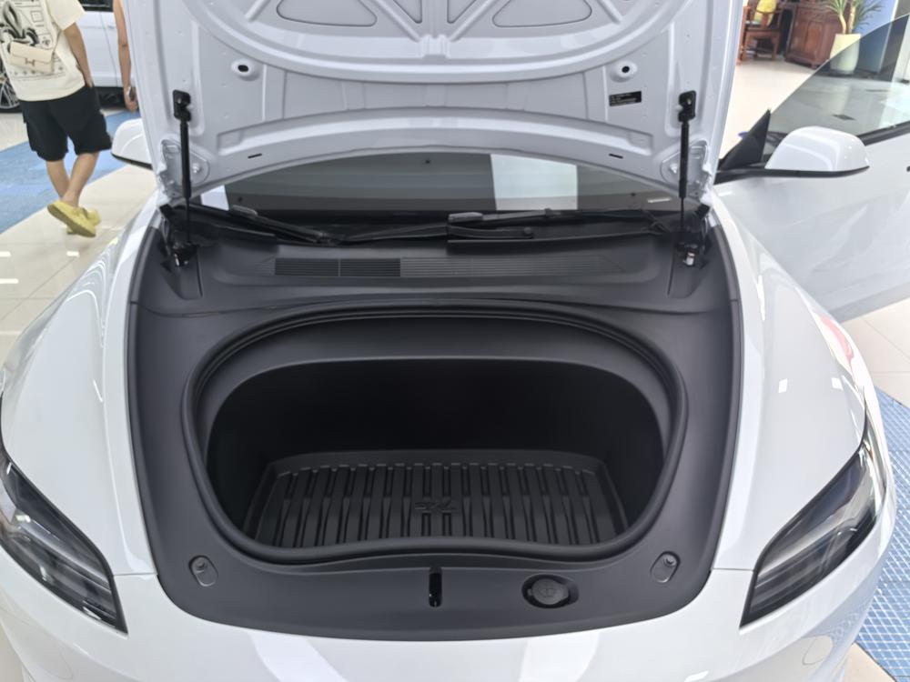 Tesla Model 3 2025 #23 Tesla Model 3 2025 car image #23