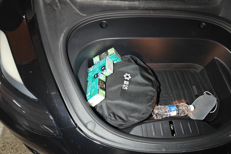 Tesla Model 3 2022 car image #22