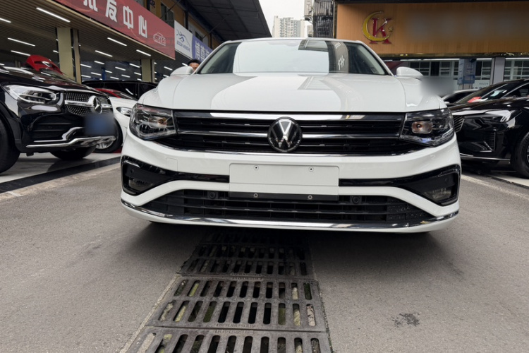 Volkswagen Bora 2023 car image #4