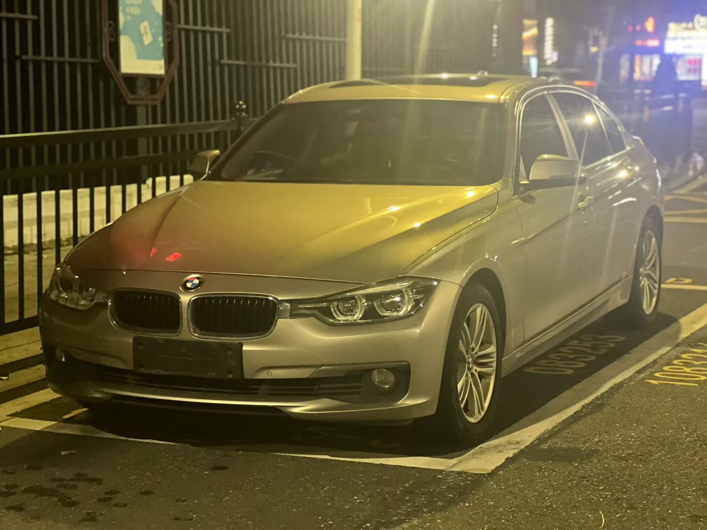 BMW 3 Series 2016 汽车图片 
