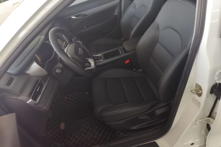 GEELY Emgrand 2021 car image #15