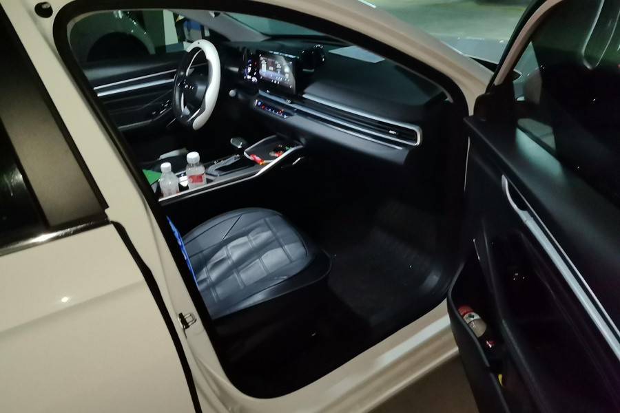 GEELY Emgrand 2022 #4 GEELY Emgrand 2022 car image #4