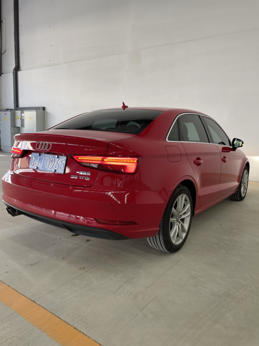Audi A3 2018 car image #7