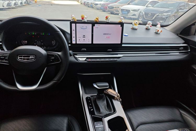 GEELY Emgrand 2024 изображение автомобиля #13