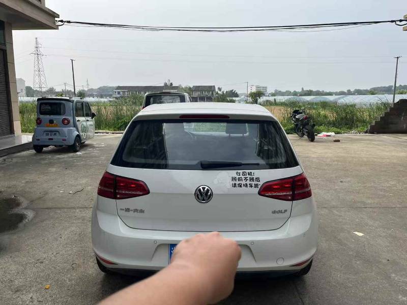 Volkswagen Golf 2016 car image #4