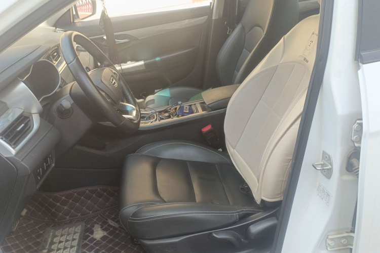 GEELY Emgrand 2020 #15 GEELY Emgrand 2020 immagine di auto #15