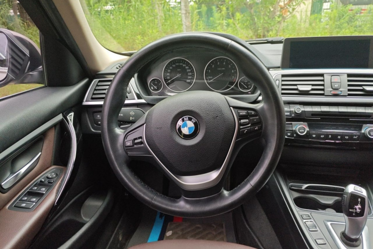 BMW 3 Series 2019 #11 BMW 3 Series 2019 immagine di auto #11