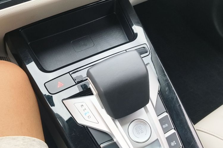 BYD Yuan Pro 2021 صورة سيارة #14