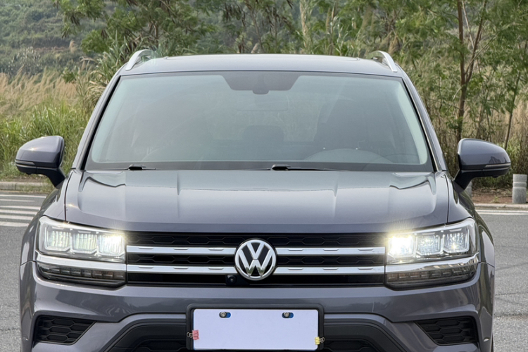 Volkswagen Tharu 2019 immagine di auto #7