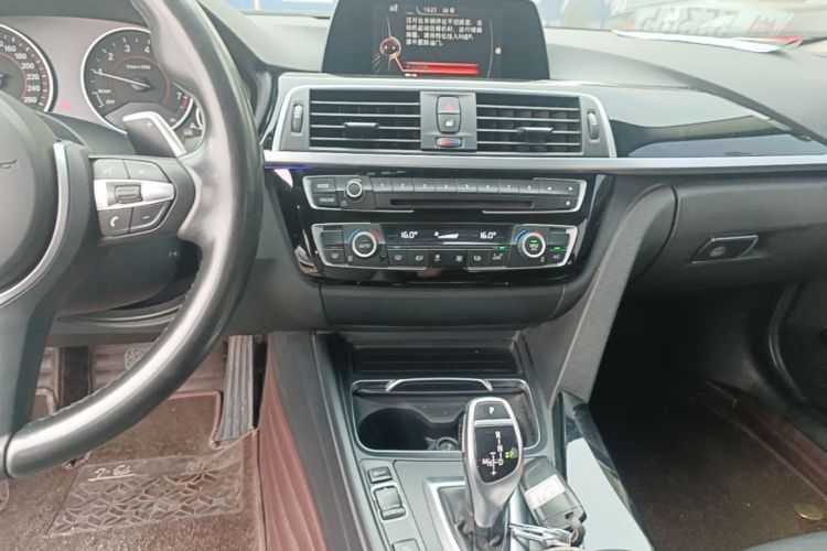 BMW 3 Series 2017 #13 BMW 3 Series 2017 car image #13