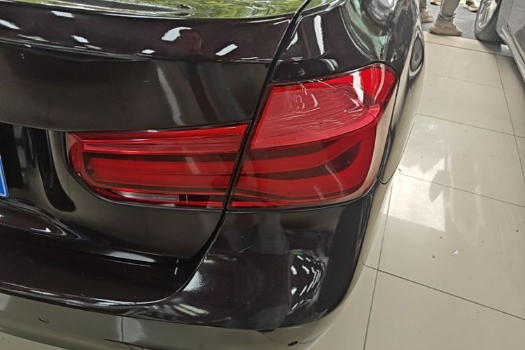 BMW 3 Series 2017 car image #8