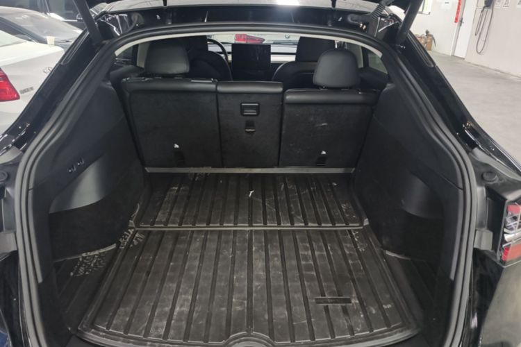 Tesla Model Y 2022 #21 Tesla Model Y 2022 car image #21