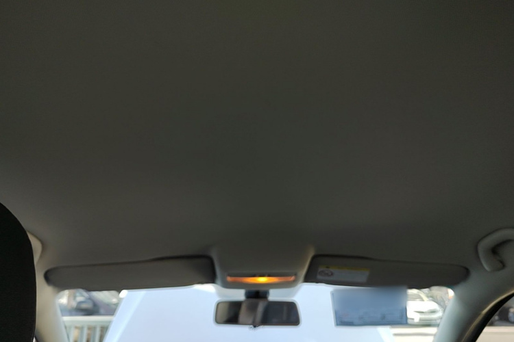 Volkswagen Polo 2015 car image #18