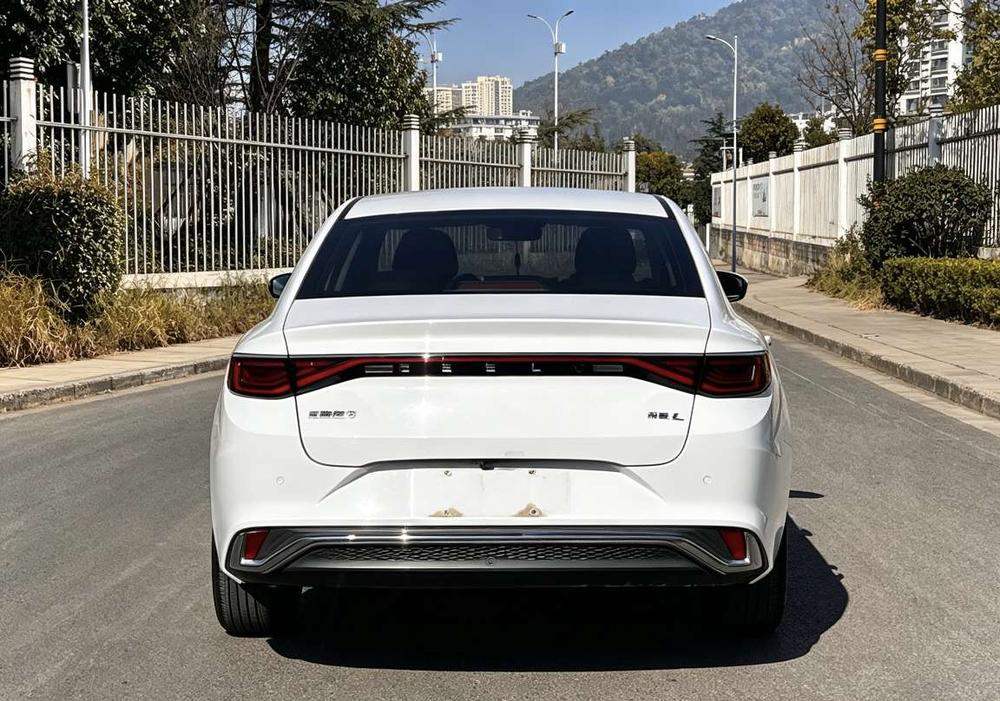 GEELY Emgrand L 2022 car image #5