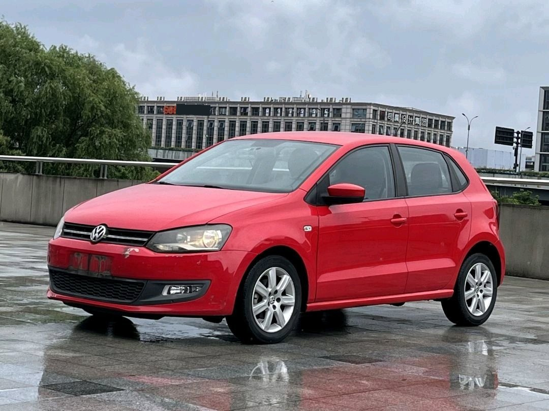 Volkswagen Polo 2013 Volkswagen Polo 2013 car image