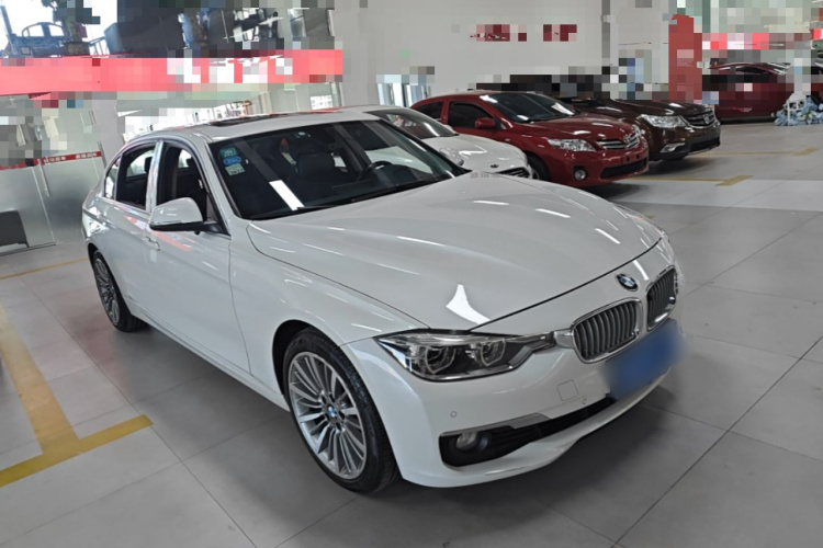 BMW 3 Series 2019 car image #4