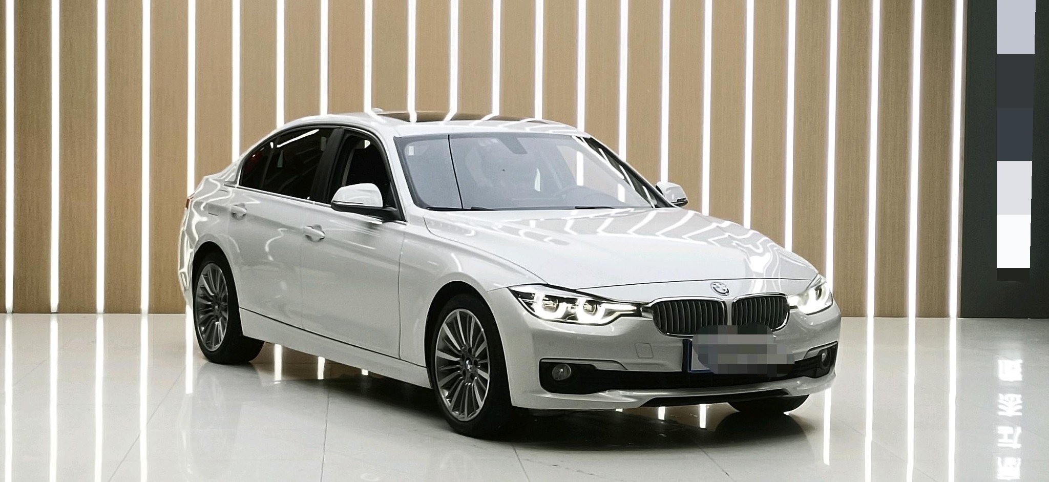 BMW 3 Series 2019 car image #3