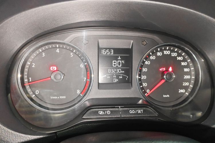 Volkswagen Polo 2015 imagem de carro #12