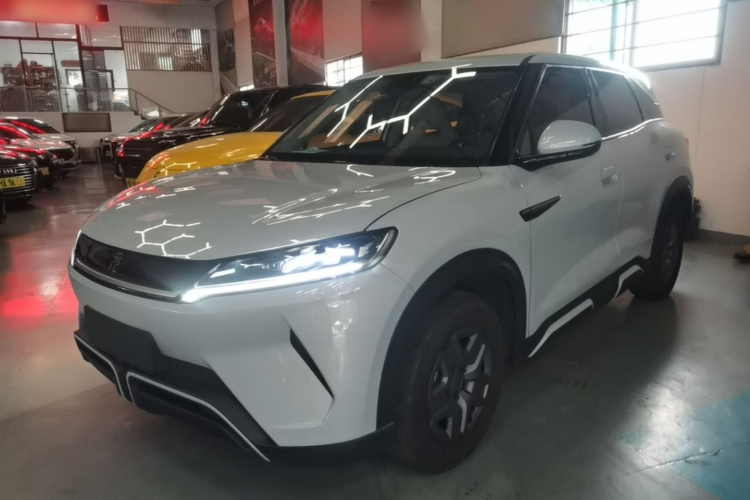 BYD YuanUP 2024 #2 BYD YuanUP 2024 immagine di auto #2