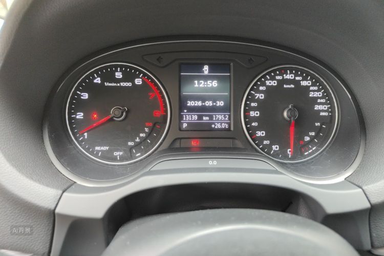 Audi A3 2019 car image #14