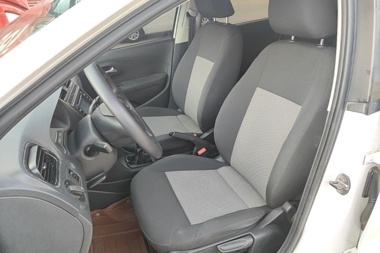 Volkswagen Polo 2016 #15 Volkswagen Polo 2016 car image #15