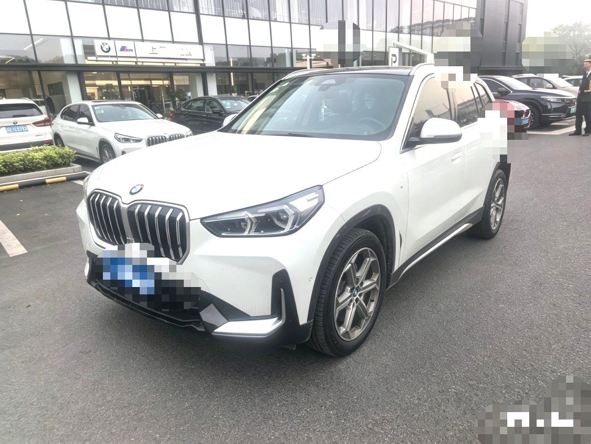 BMW X1 2023 汽车图片 