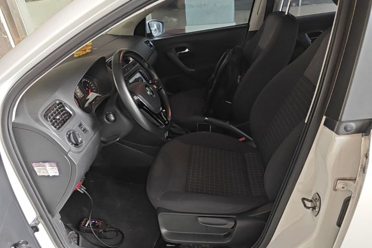 Volkswagen Polo 2017 #15 Volkswagen Polo 2017 car image #15