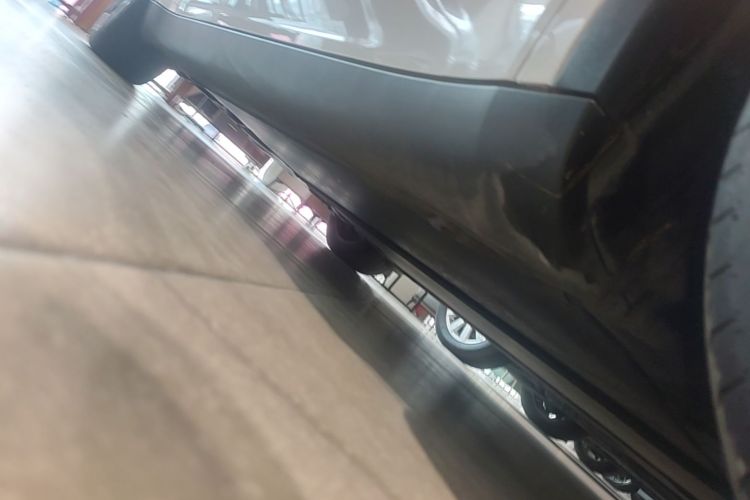 Tesla Model Y 2024 car image #26