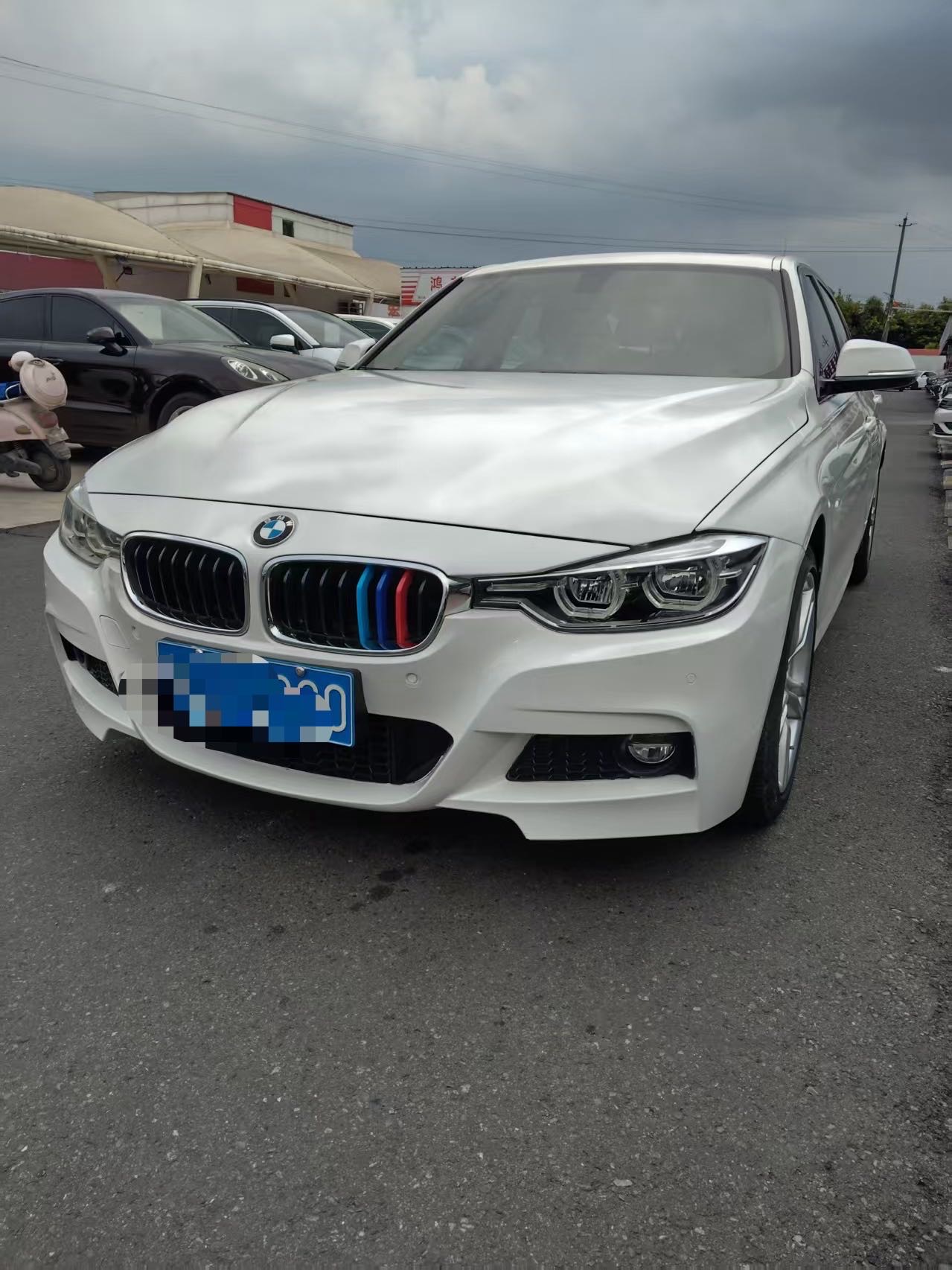 BMW 3 Series 2018 car image 