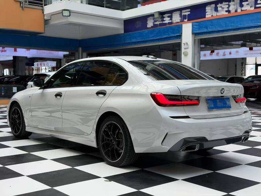 BMW 3 Series 2021 car image #7