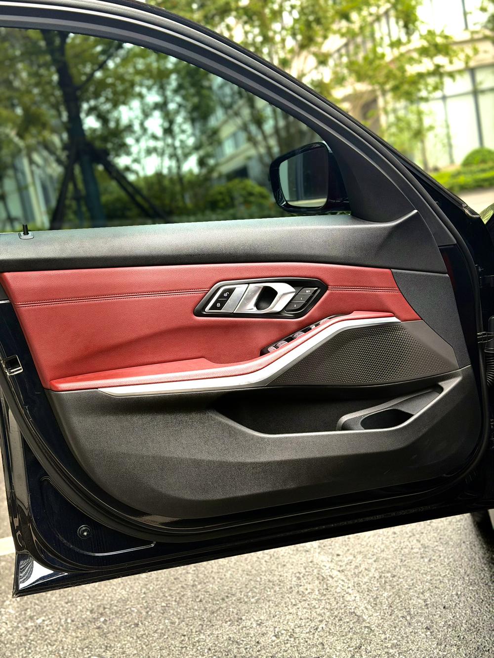 BMW 3 Series 2023 #11 BMW 3 Series 2023 صورة سيارة #11