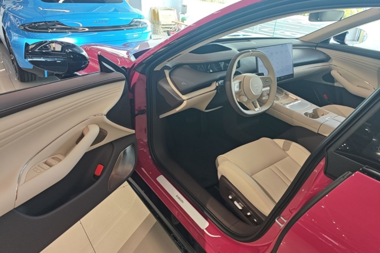 2026 #16 2026 immagine di auto #16