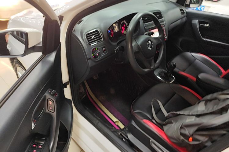 Volkswagen Polo 2016 #16 Volkswagen Polo 2016 car image #16