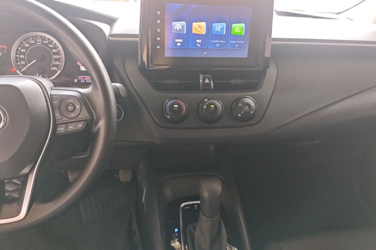 Toyota Corolla 2025 car image #13