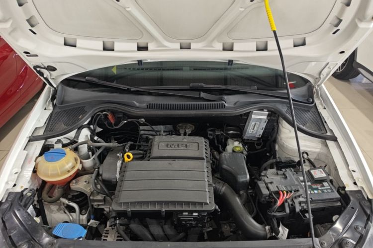 Volkswagen Polo 2018 car image #20